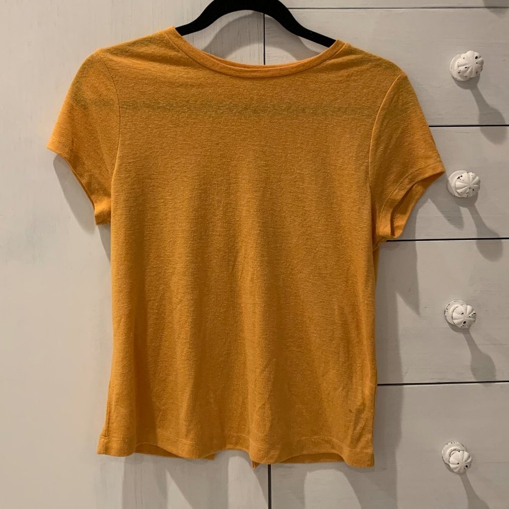 Yellow Gold Short sleeve Tee Cutout in back